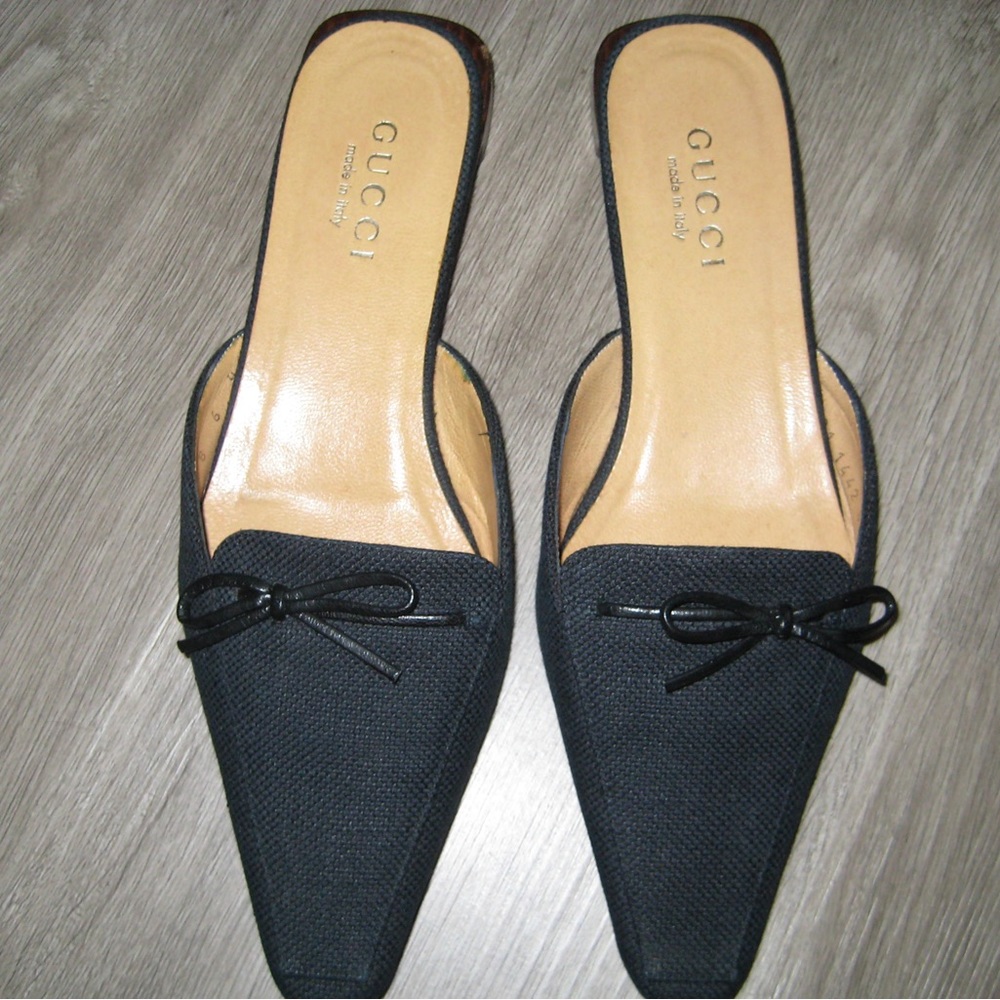 Gucci flats